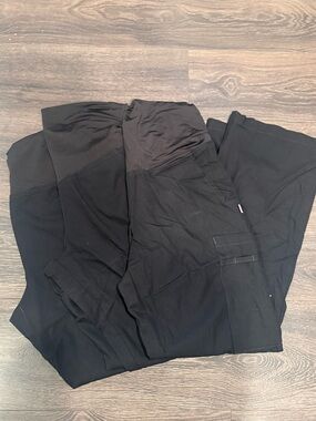 Bundle of 3 EUC small maternity scrub bottoms